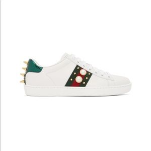 GUCCI White Pearl Stud New Ace Sneakers